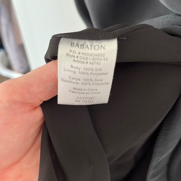 VNTG⎜Aritzia Babaton⎜CUTOUT NECKLINE SILK MINI DRESS⎜SANDWASHED BLACK - Picture 14 of 16